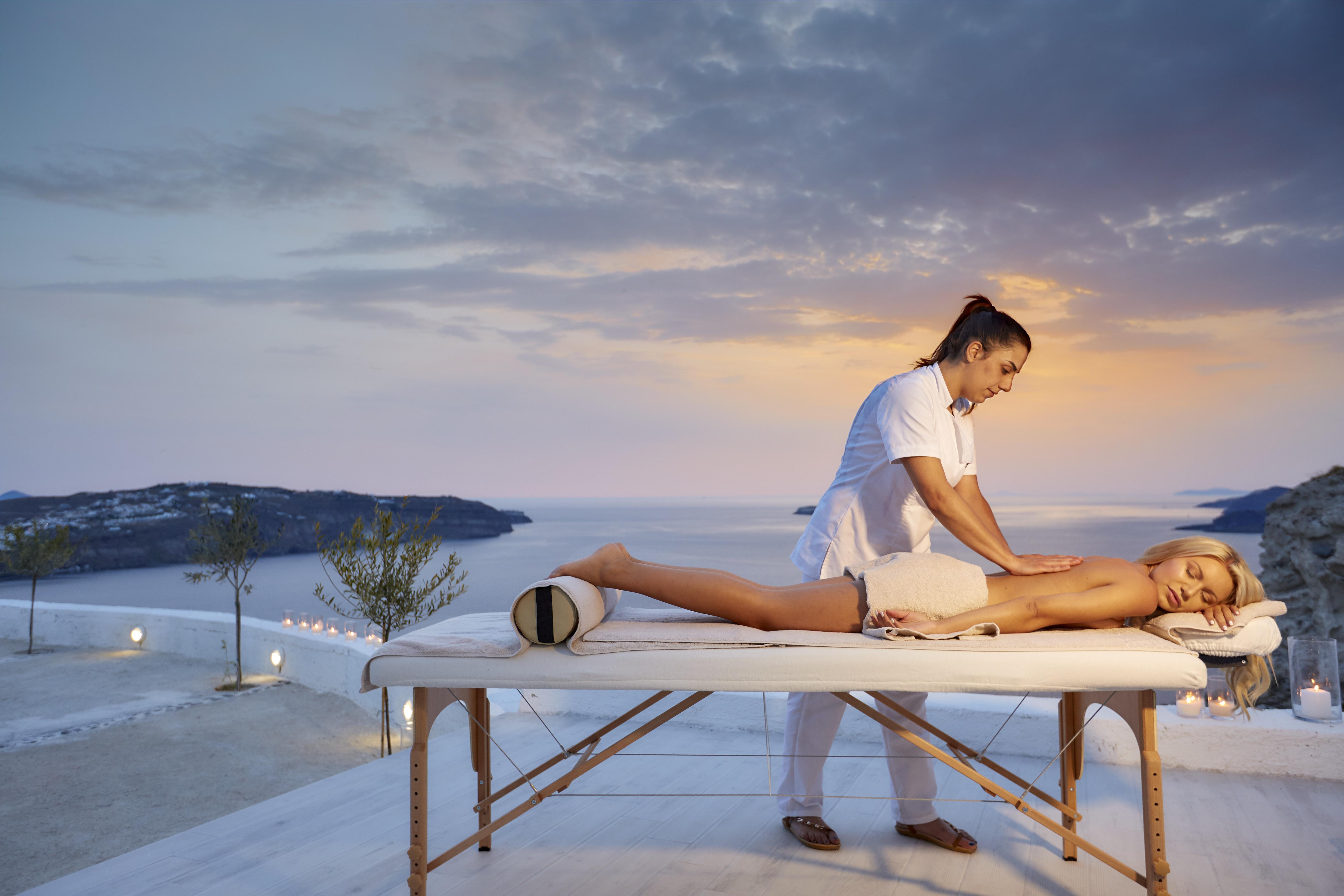 Thermes Luxury And (adults Only) Villa Megalochori (Santorini)